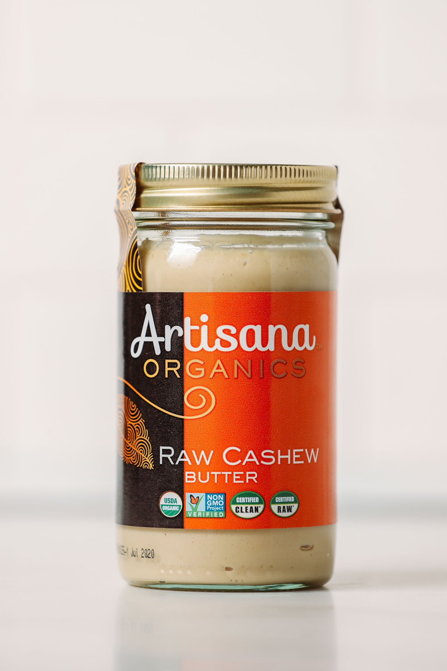 Jar of Artisana Raw Cashew Butter for our unbiased review of various cashew butter brands